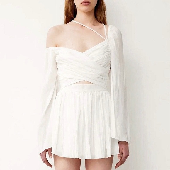 NWT BOSKEMPER Pleated Chiffon Faux Wrap One Shoulder Long Bell Sleeve Crop Top L - Picture 2 of 6